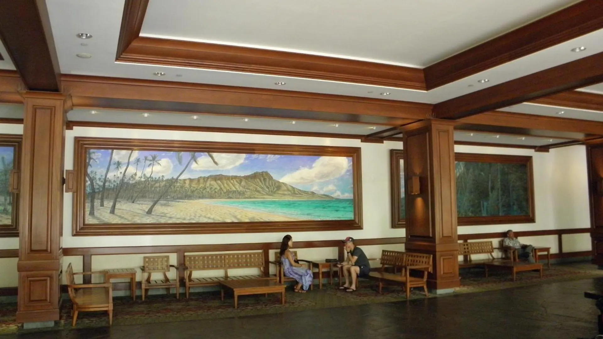 Waikiki Beach Ocean View King Bed & Free Parking Honolulu Apartment